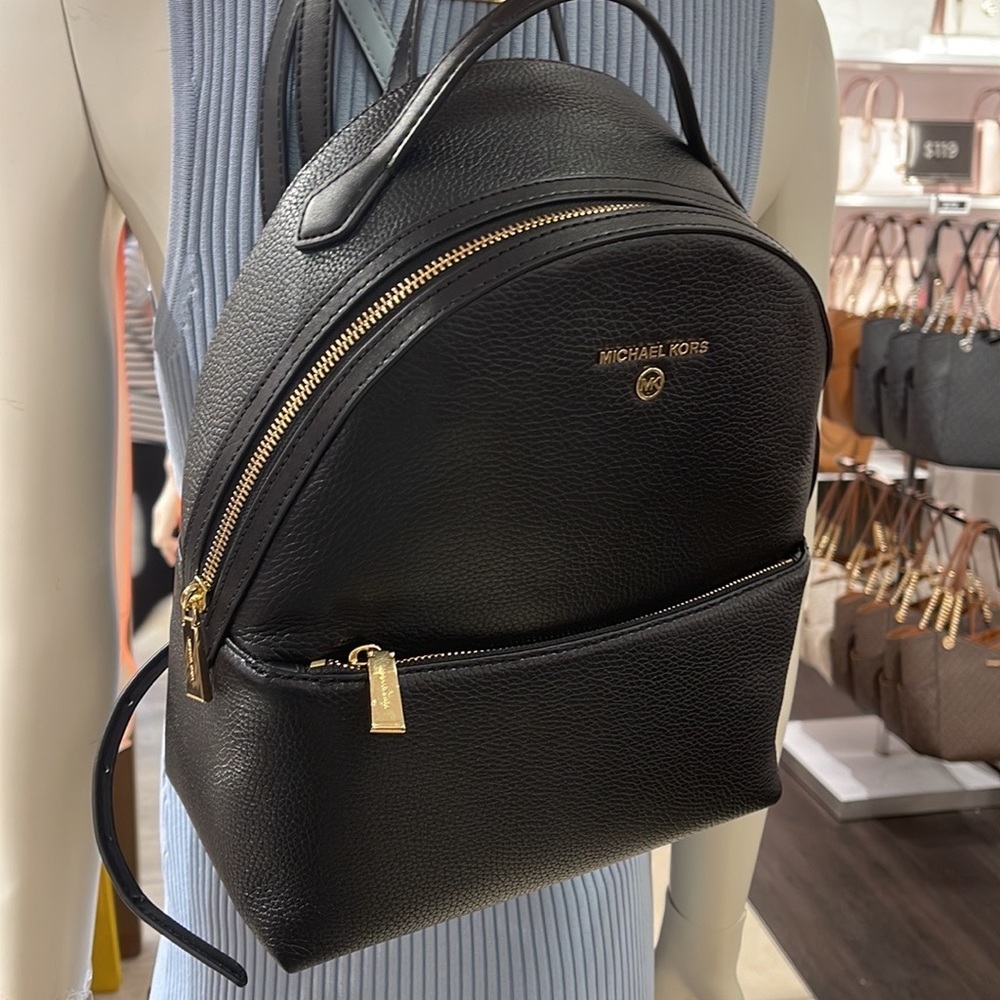 Michael Kors Womens Valerie Medium Logo Backpack 30F2G9VB2B
Black
NWT - Picture 12 of 16